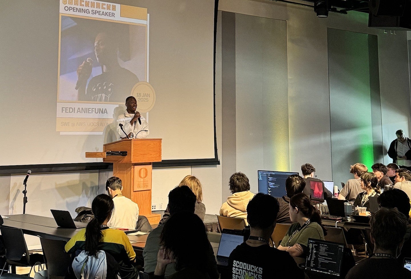 Computer Science Alumni Fedi Aniefuna giving keynote at Hackathon