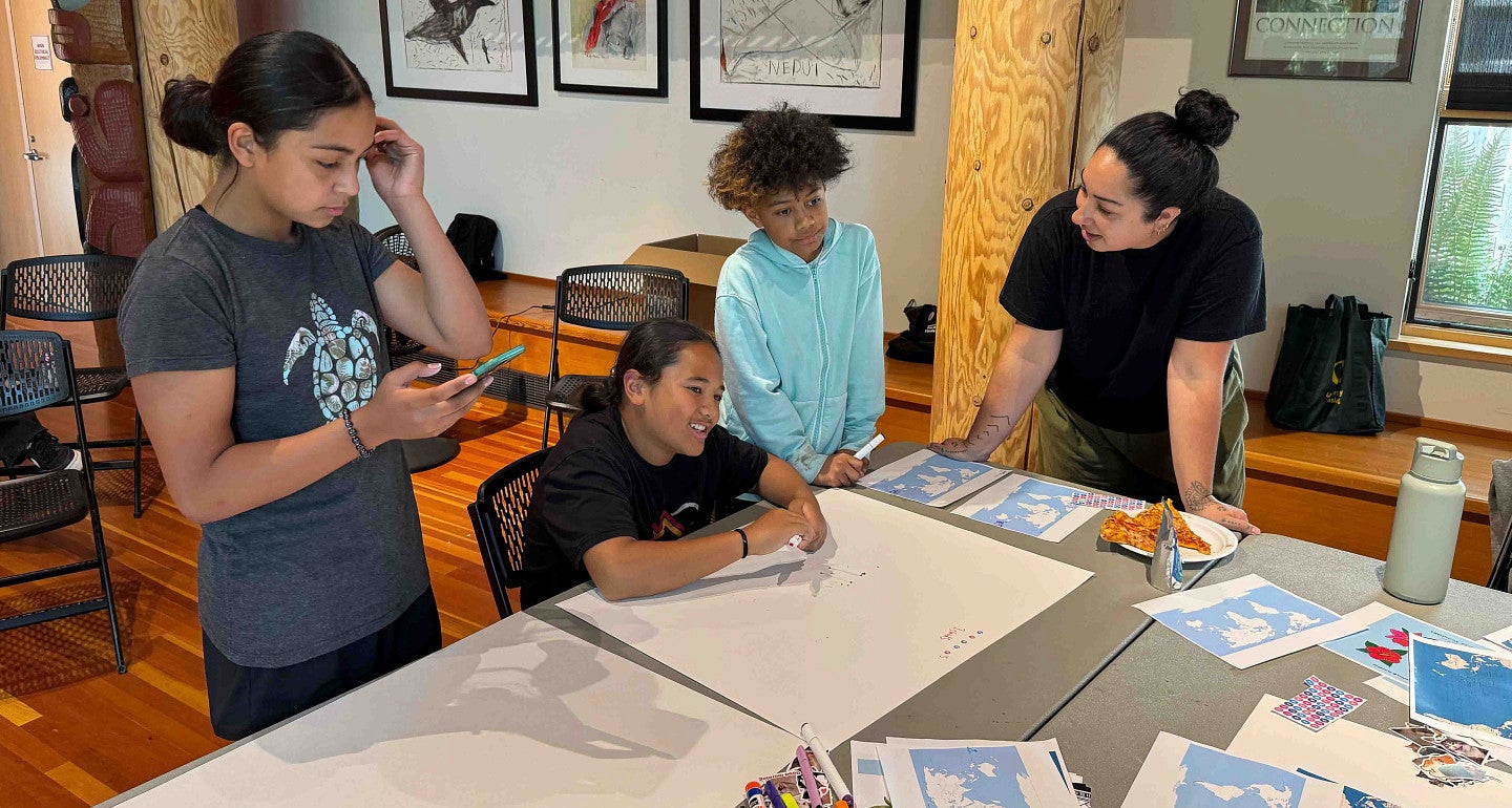 lana lopesi works with K-12 students