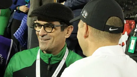actor ty burrell at a ducks game
