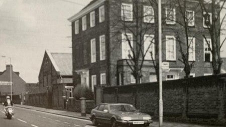 a black and white photo of a building