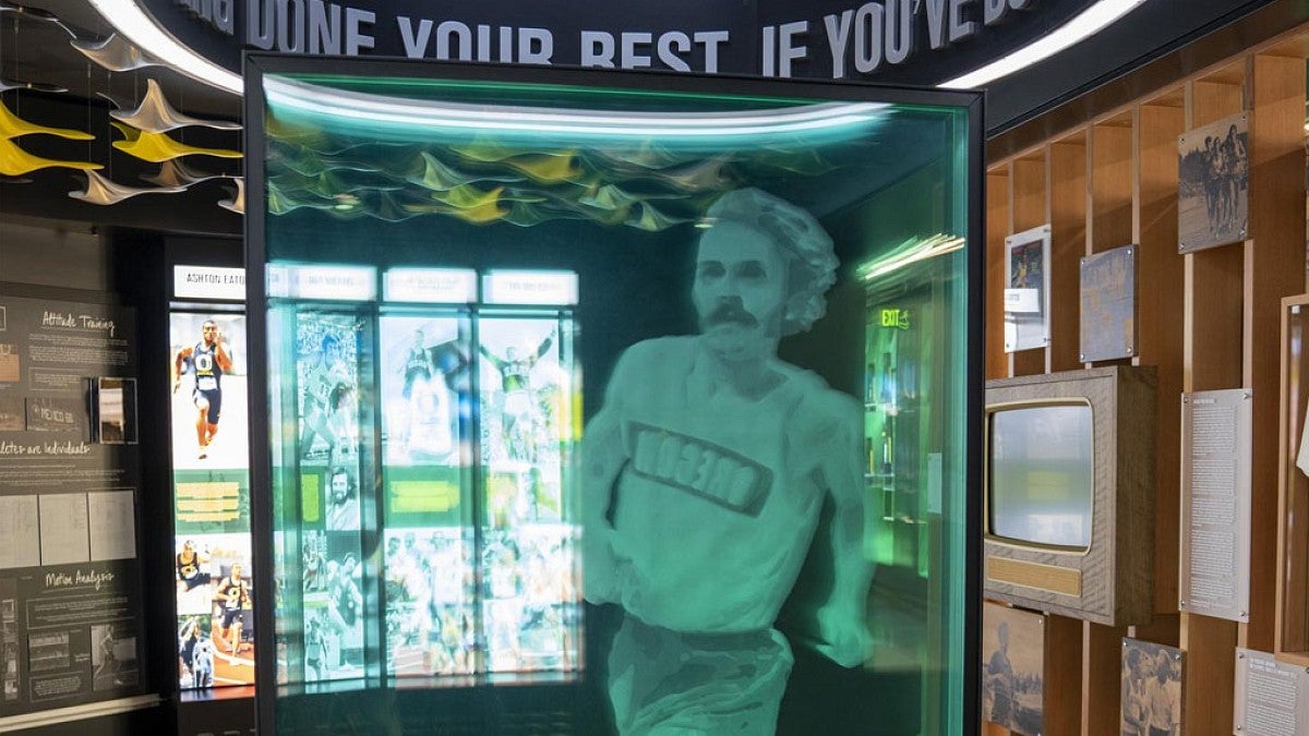 Daniel Wojcik statue