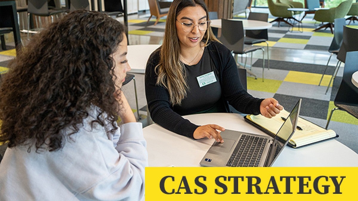 Academic and career advisor Sonia Gordillo advises students who are pre-health and plan to go to medical school or other health-related graduate program.