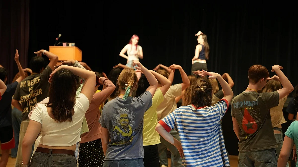 High school students attending Foreign Language and International Studies Day at University of Oregon