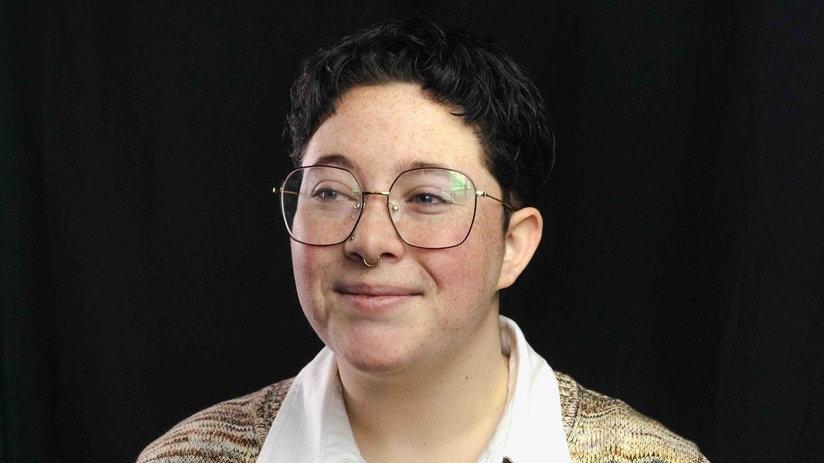 a headshot of OIiver Twitchell