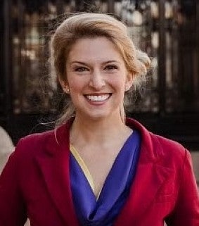 headshot of diana garvin