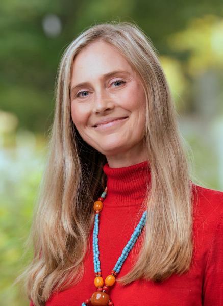 Portrait of Leah Lowthorp