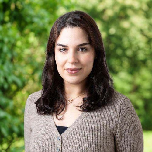 Portrait of Mariyem Mounir