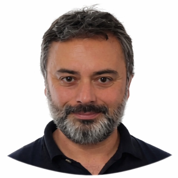 Portrait of Paulo Henriquez