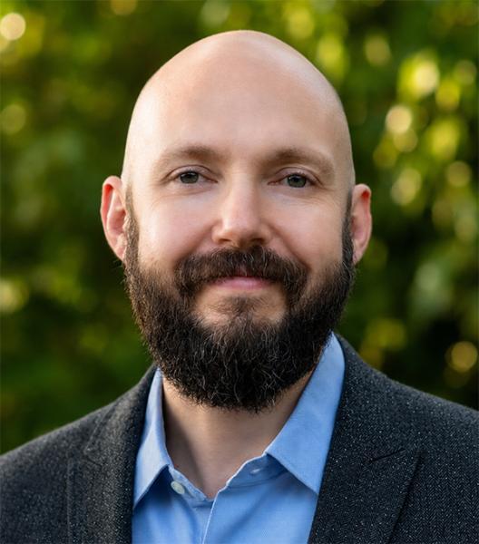 Portrait of Mike Pluth